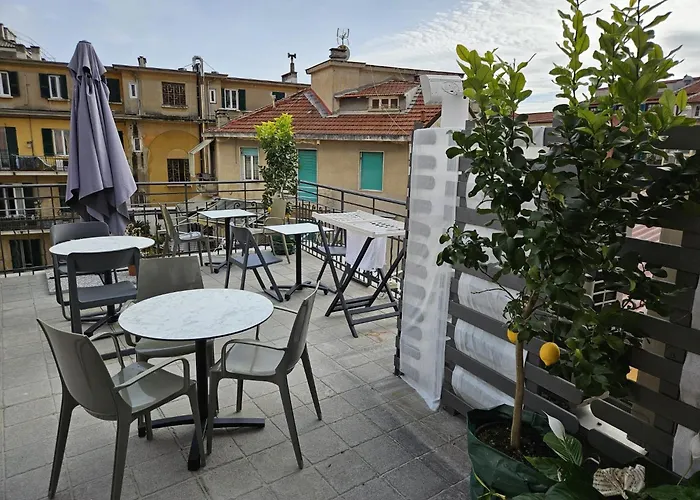 Prima Fila Premium Guest House